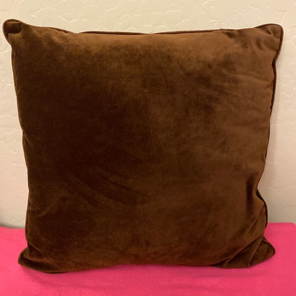🆕 Chocolate Brown Velvet Accent Pillows (Set of 2) - Picture 6 of 10